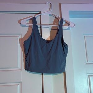 light blue lulu align tank size 6